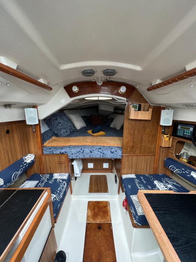 Nuit Insolite Sur Un Bateau Au Havre 르아브르 외부 사진