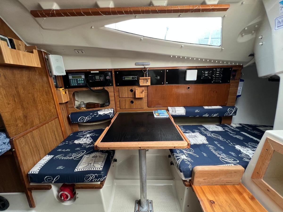 Nuit Insolite Sur Un Bateau Au Havre 르아브르 외부 사진